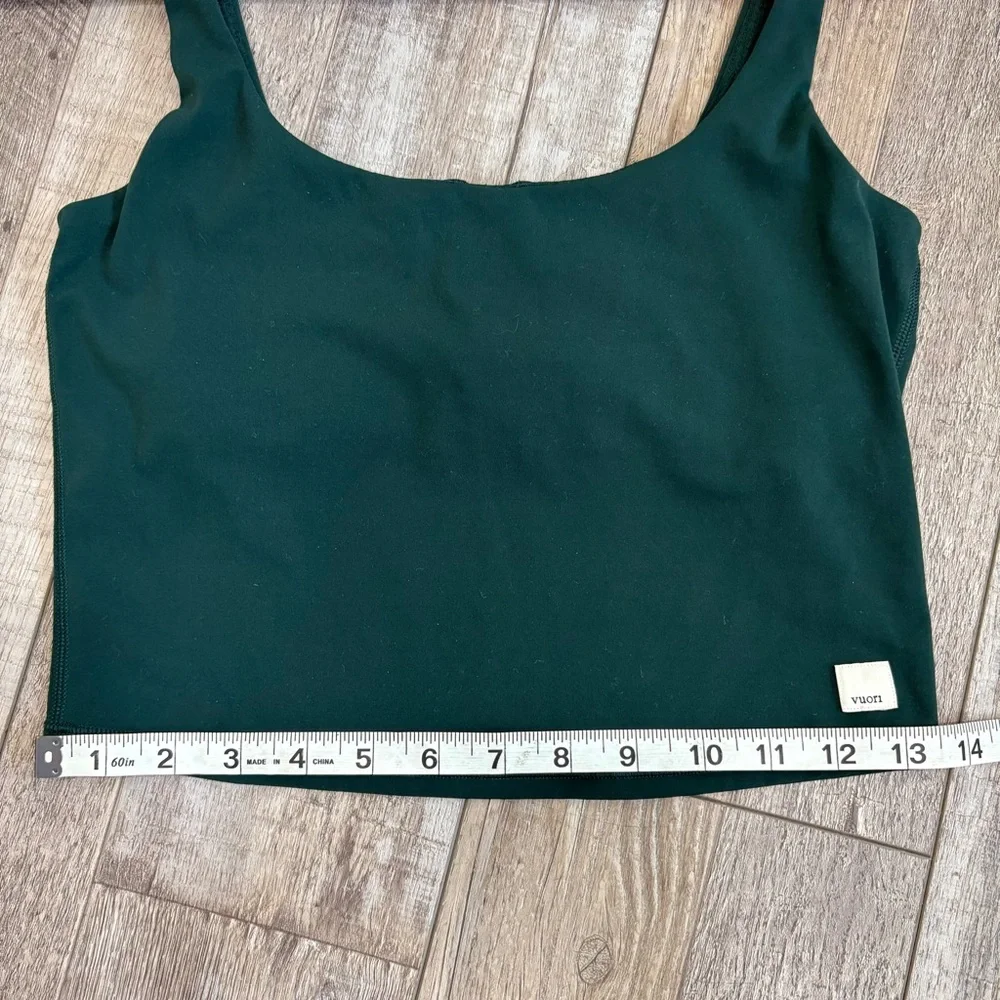 Vuori Daily Crop tank top - Picture 5 of 5